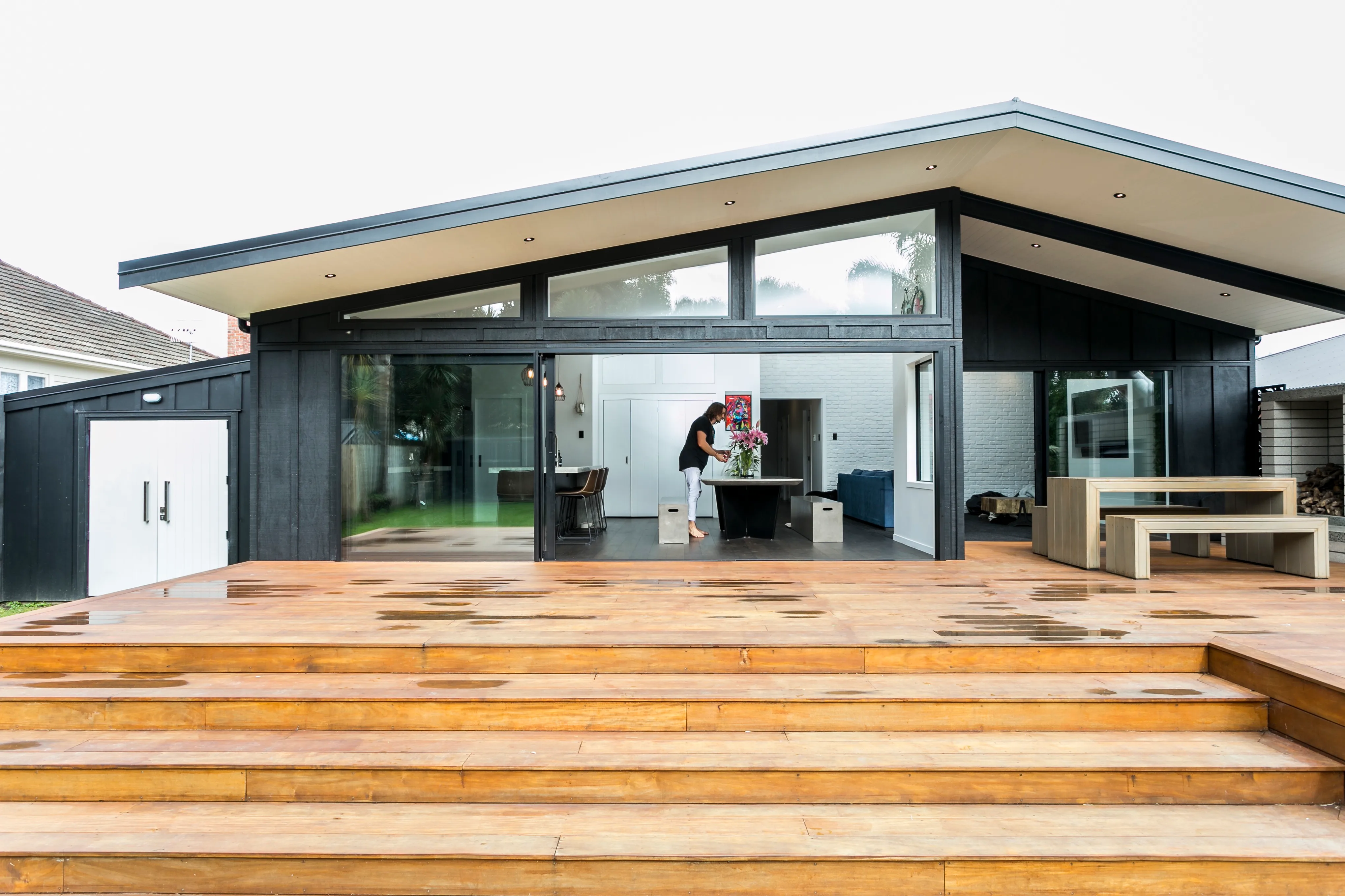Hazelmere house – rear deck and living area, opening onto the garden